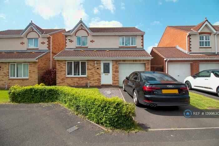 3 Bedroom Detached House To Rent In Holyfields, West Allotment, Newcastle Upon Tyne, NE27