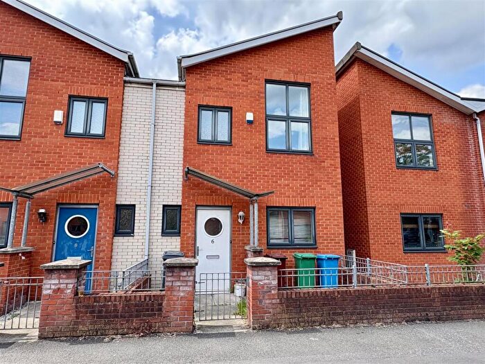 3 Bedroom House For Sale In Newcastle Street, Hulme, Manchester, M15