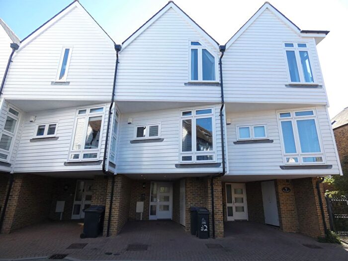 2 Bedroom Terraced House To Rent In Sea Street, Whitstable, CT5