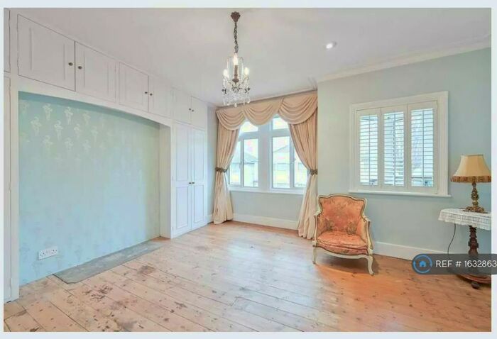 2 Bedroom Terraced House To Rent In Tamworth Park, Mitcham, CR4