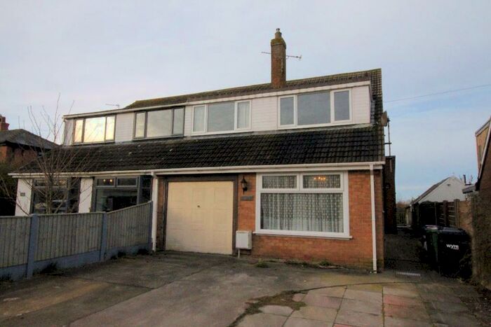 3 Bedroom Semi-Detached House For Sale In Beach Road, Preesall, Poulton-le-Fylde, FY6