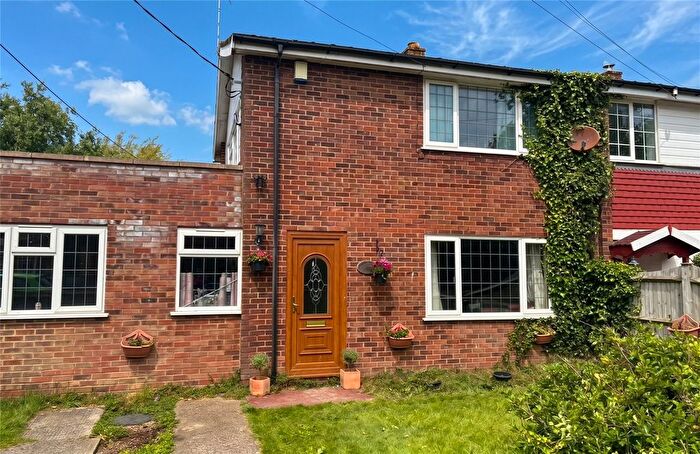 4 Bedroom Semi-Detached House For Sale In Nether Avenue, Littlestone, New Romney, Kent, TN28