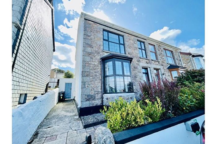 3 Bedroom Semi-Detached House For Sale In Atlanic Terrace, Camborne, Camborne, TR14