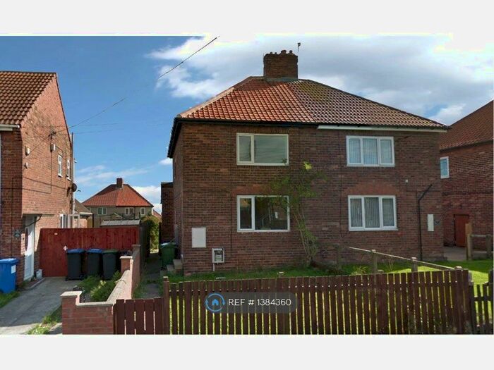 2 Bedroom Semi-Detached House To Rent In South Crescent, Peterlee, SR8