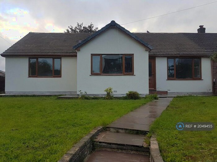5 Bedroom Semi-Detached House To Rent In Bolton Road, Bolton, BL5