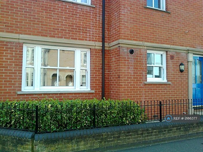 1 Bedroom Flat To Rent In Devonshire Road Nr.Cambridge Station., Cambridge, CB1