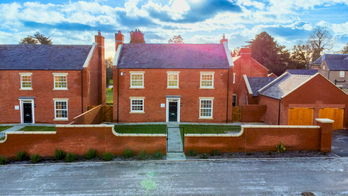 4 Bedroom Detached House For Sale In Wynnstay Hall Estate, Wrexham, LL14