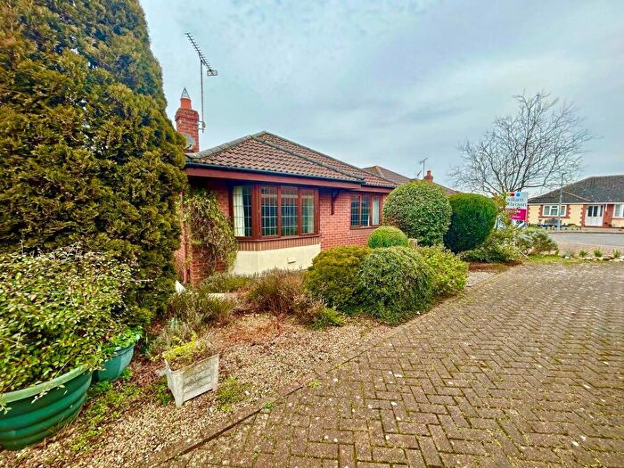 2 Bedroom Detached Bungalow For Sale In Long Barrow Drive, North Walsham, NR28