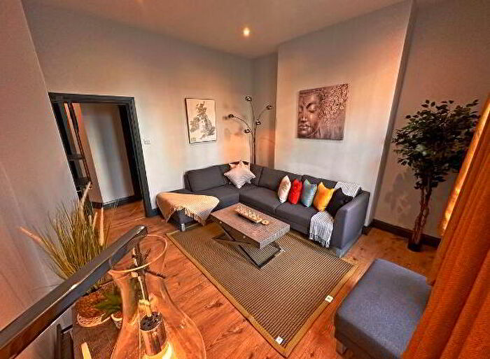 1 Bedroom Ground Floor Apartments To Rent In Apartment For Rent, Lawrence St, Belfast, BT7