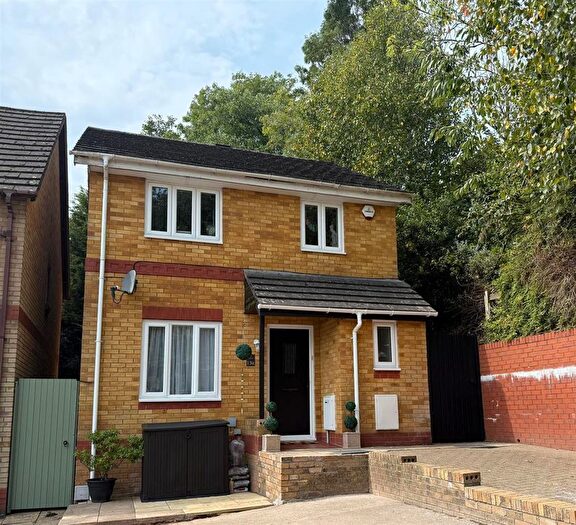 3 Bedroom Detached House For Sale In Clos Y Carlwm, Cardiff, CF14