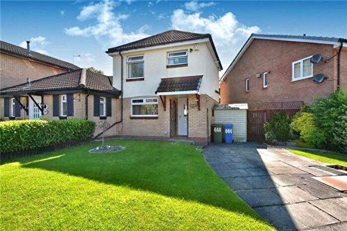 3 Bedroom Semi-Detached House To Rent In Thornley Lane South, Manchester, SK5