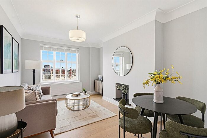 2 Bedroom Flat To Rent In Flat Stafford Court, - Kensington High Street, London, W8