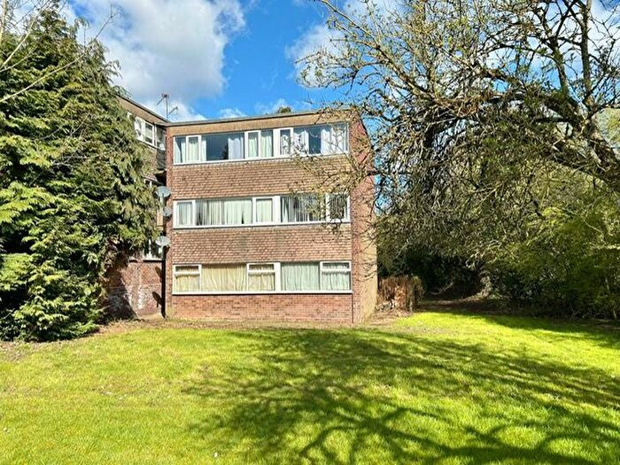 2 Bedroom Flat To Rent In Balmoral Close, Coventry, CV2