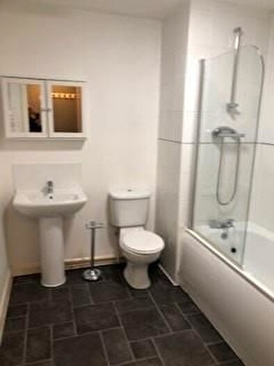 1 Bedroom Flat To Rent In Hessel Street, Salford, M50