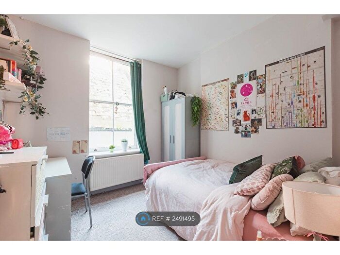 4 Bedroom Flat To Rent In Tavistock Place, London, WC1H
