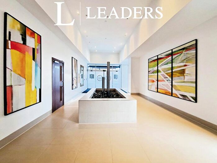 2 Bedroom Flat To Rent In Highbanks, Southchurch Avenue, SS1