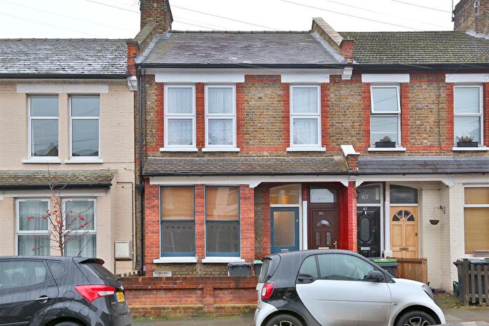 1 Bedroom Flat To Rent In St. John's Road, London, N15