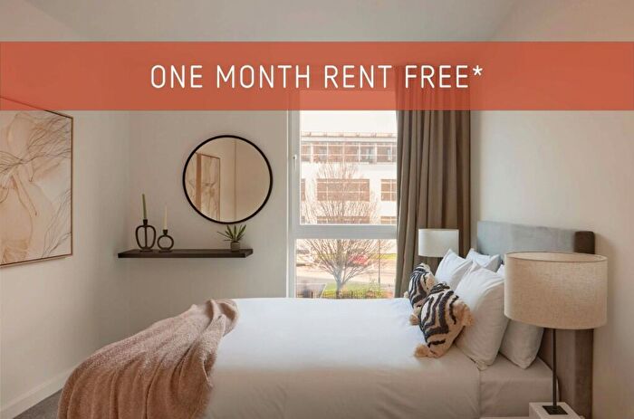 2 Bedroom Flat To Rent In Dumballs Road, Cardiff(City), CF10