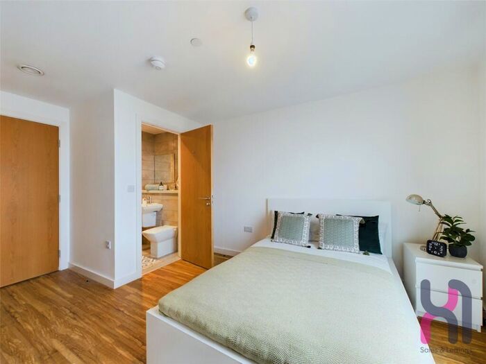 1 Bedroom Property For Sale In The Tower, Plaza Boulevard, Liverpool, L8