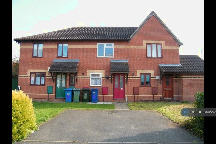 2 Bedroom Terraced House To Rent In Holm Way, Bicester, OX26