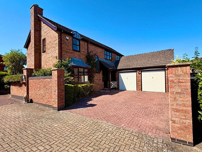 4 Bedroom Detached House For Sale In The Bramptons, Shaw, SN5