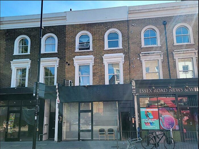 Flat To Rent In Essex Road, Islington, N1