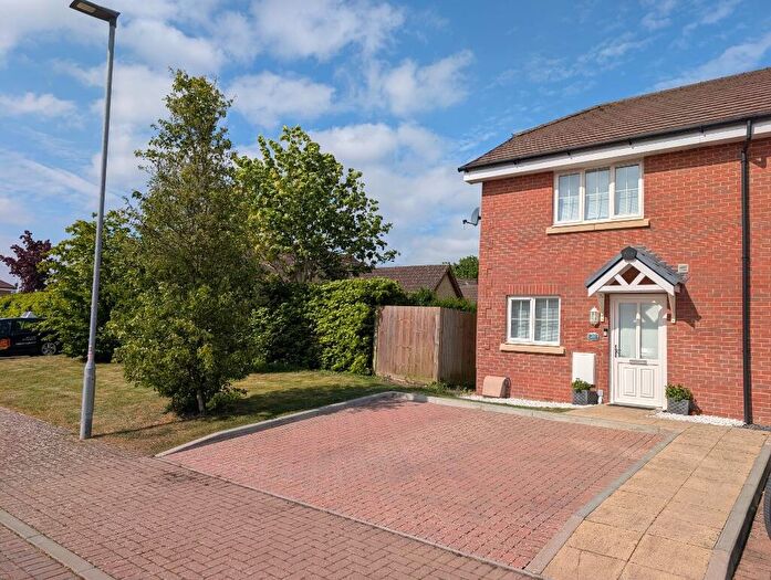 3 Bedroom Semi-Detached House For Sale In **Unique Plot**Granby Way, SP11