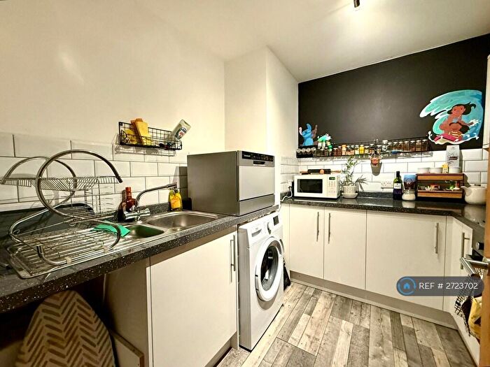 2 Bedroom Flat To Rent In Guildford Road, Portsmouth, PO1