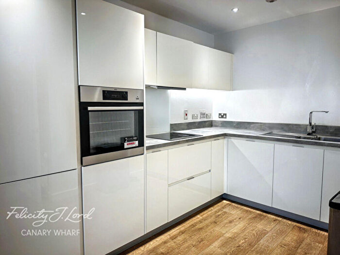 1 Bedroom Flat To Rent In Madeira Street, London, E14