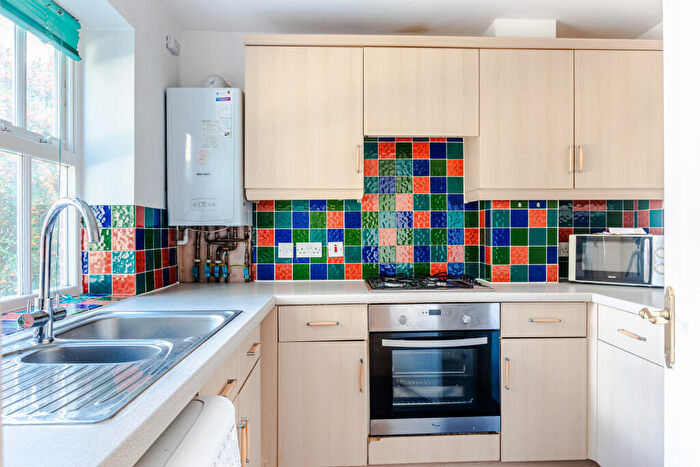 2 Bedroom Link Detached House For Sale In Redhouse Lane, Chapel Allerto, LS7