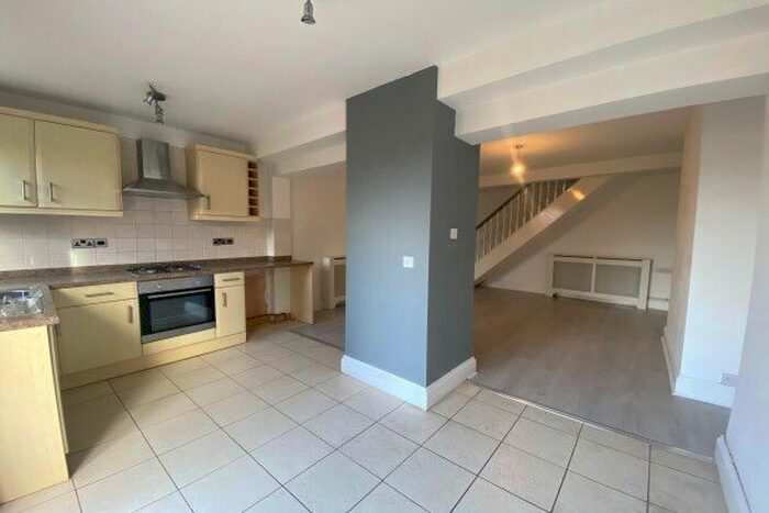 2 Bedroom Property To Rent In Gadshill Road, Bristol, BS5