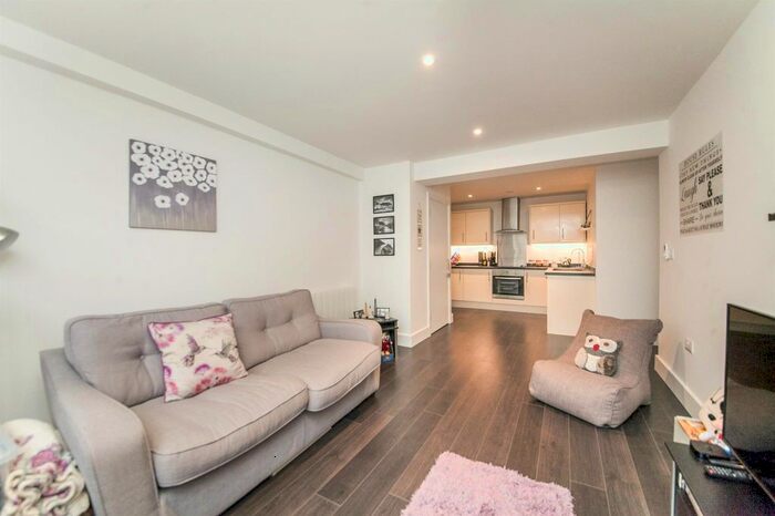 1 Bedroom Flat To Rent In North Hill, Colchester, CO1