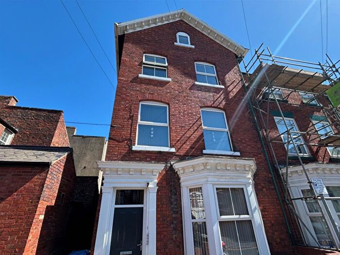 1 Bedroom Flat To Rent In Victoria Parade, Scarborough, YO11