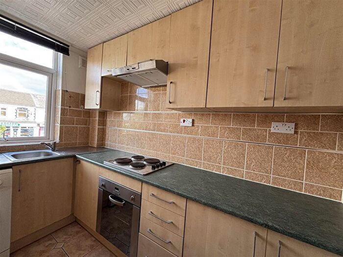 2 Bedroom Flat To Rent In High Street, Connahs Quay, CH5
