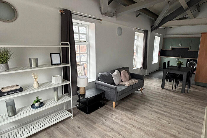 3 Bedroom Apartment To Rent In Foxrose Court, Sneinton, Nottingham, NG3