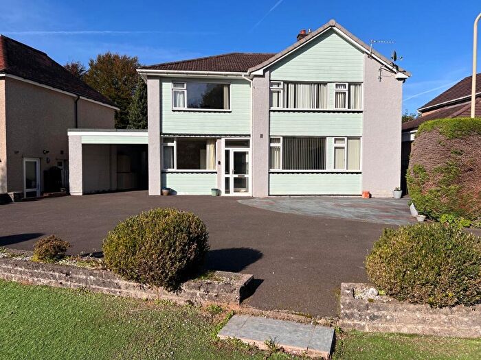 4 Bedroom Detached House For Sale In Manor Hill, Miskin, Pontyclun, CF72