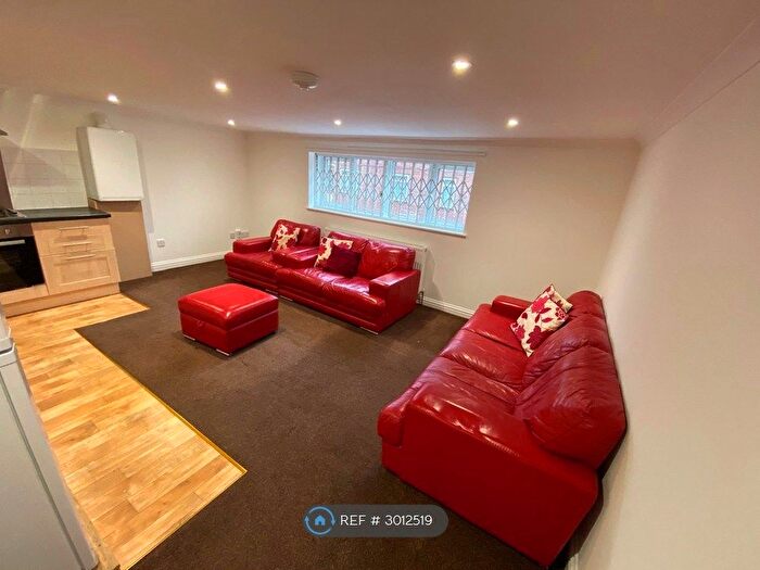 2 Bedroom Flat To Rent In Kenton Road, Harrow, HA3