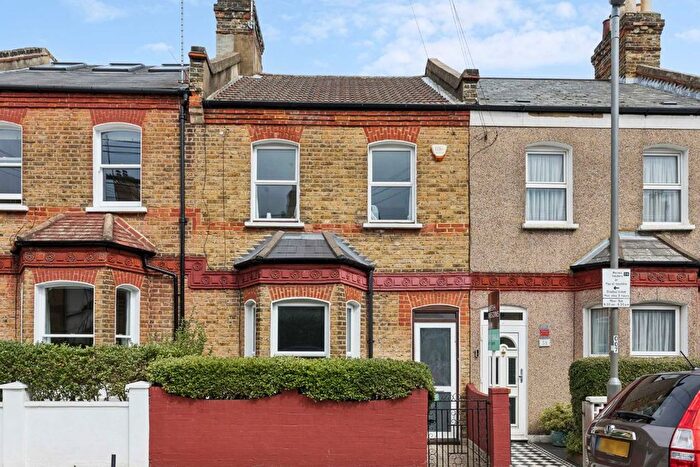 3 Bedroom Property For Sale In Noyna Road, Tooting, SW17