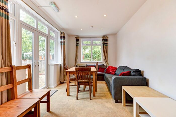 5 Bedroom Semi-Detached House To Rent In Coombe Road, Brighton, BN2