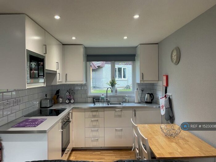 2 Bedroom Bungalow To Rent In Hengar Manor, Bodmin, PL30