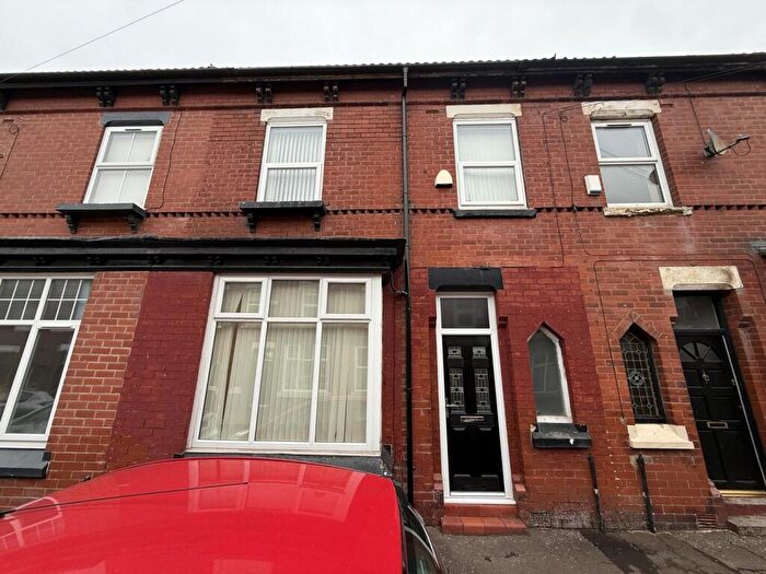 3 Bedroom Property To Rent In Cedar Grove, Fallowfield, £pppw, M14