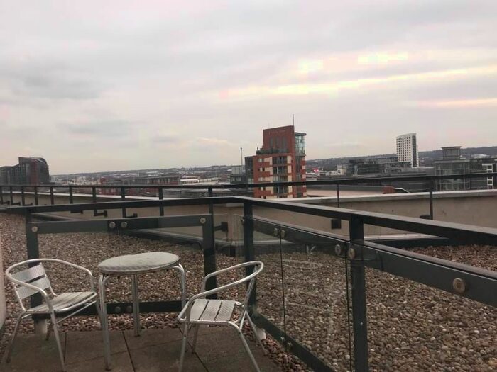 1 Bedroom Flat To Rent In Gateway South, Marsh Lane, LS9