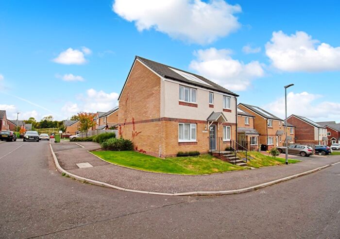 4 Bedroom Detached House To Rent In Penny Gate, Cowglen, Glasgow, G43