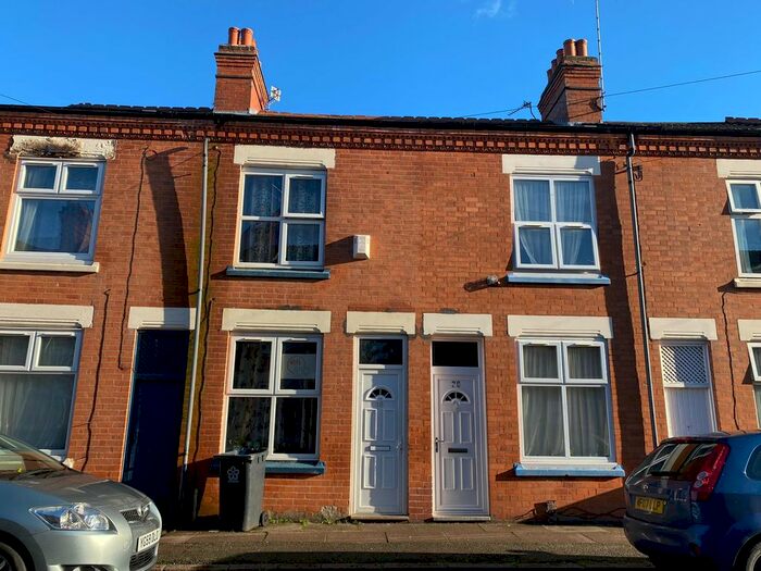 3 Bedroom Terraced House To Rent In Thurlby Road, Leicester, LE5