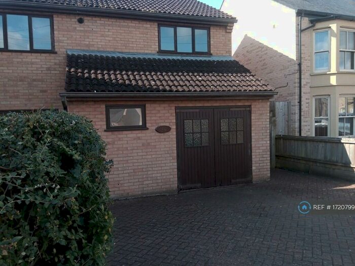 4 Bedroom Detached House To Rent In Alpha Terrace, Trumpington, Cambridge, CB2