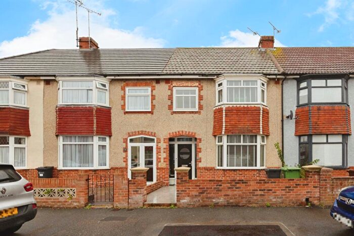 3 Bedroom Terraced House For Sale In Rosebery Avenue, Portsmouth, PO6