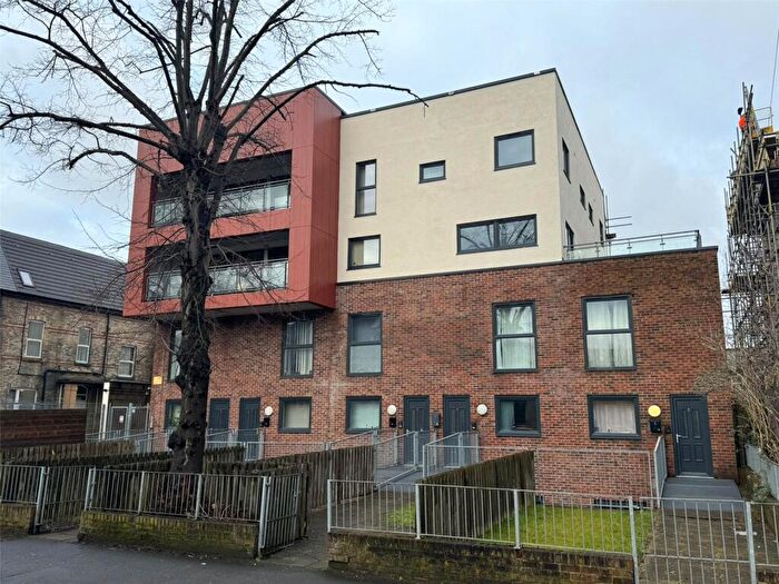 2 Bedroom Flat To Rent In Wilbraham Road, M14