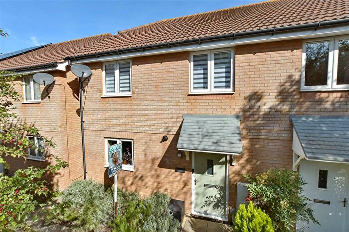 3 Bedroom Semi-Detached House For Sale In Petunia Avenue, Minster On Sea, Sheerness, Kent, ME12