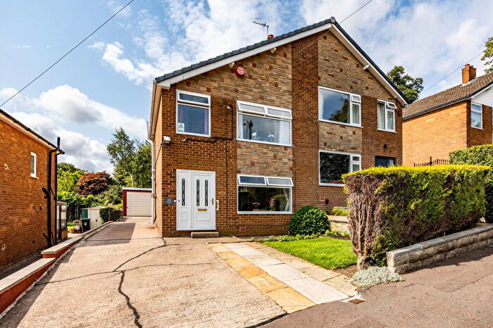 4 Bedroom Semi-Detached House For Sale In Castlefields Road, Brighouse, HD6