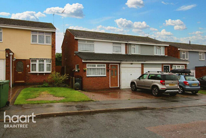 3 Bedroom Semi-Detached House To Rent In Fisher Way, Braintree, CM7